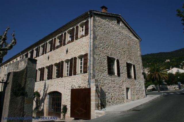 La Magnanerie De Seillans Bed and Breakfast Exteriör bild